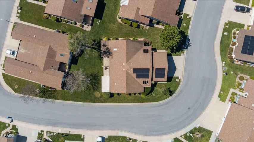 32-web-or-mls-Upmarket Media- 42063Vill-