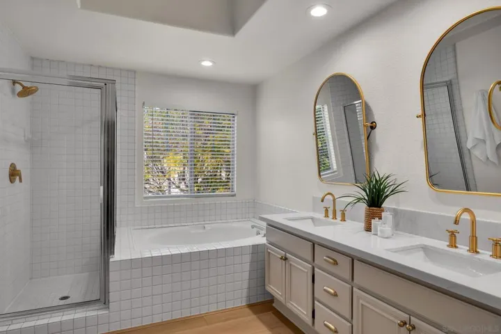 1847 Centennial Way, Escondido, California 92026