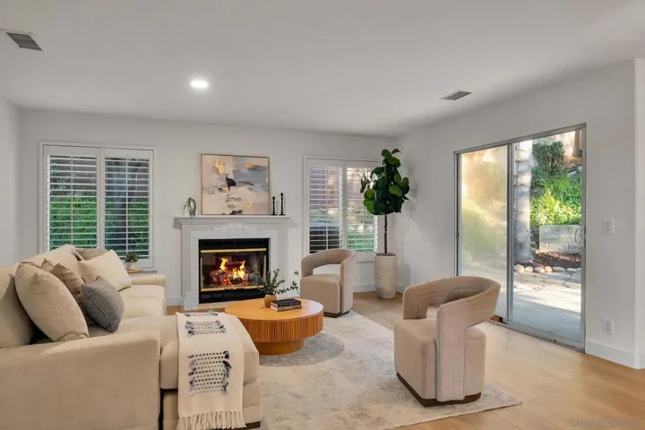 1847 Centennial Way, Escondido, California 92026