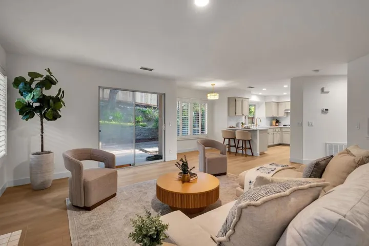 1847 Centennial Way, Escondido, California 92026