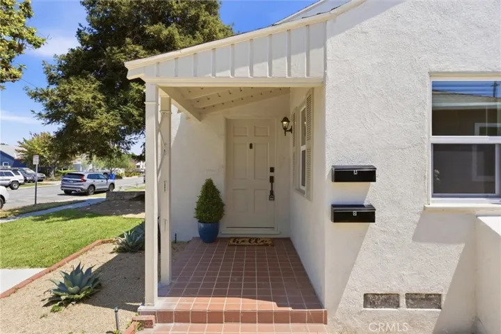 2151 Euclid Avenue, Long Beach, California 90815