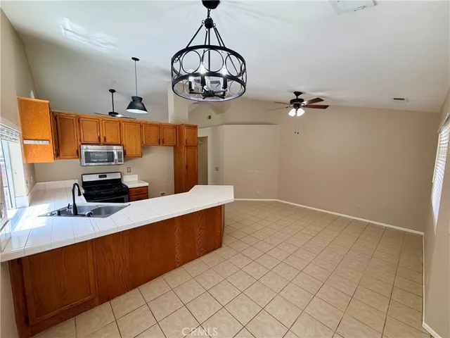 24558 Camino Mirabella, Murrieta, California 92562