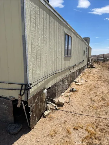 23936 Outpost, Apple Valley, California 92308