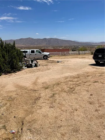 23936 Outpost, Apple Valley, California 92308