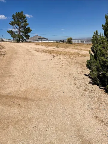 23936 Outpost, Apple Valley, California 92308