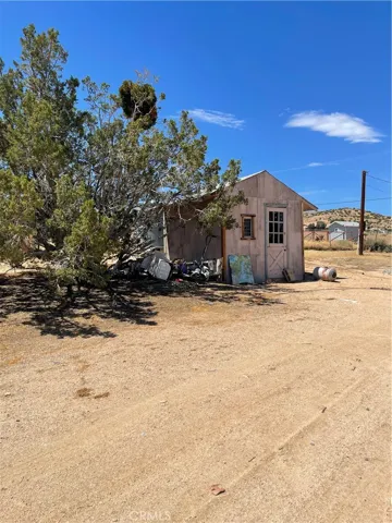 23936 Outpost, Apple Valley, California 92308