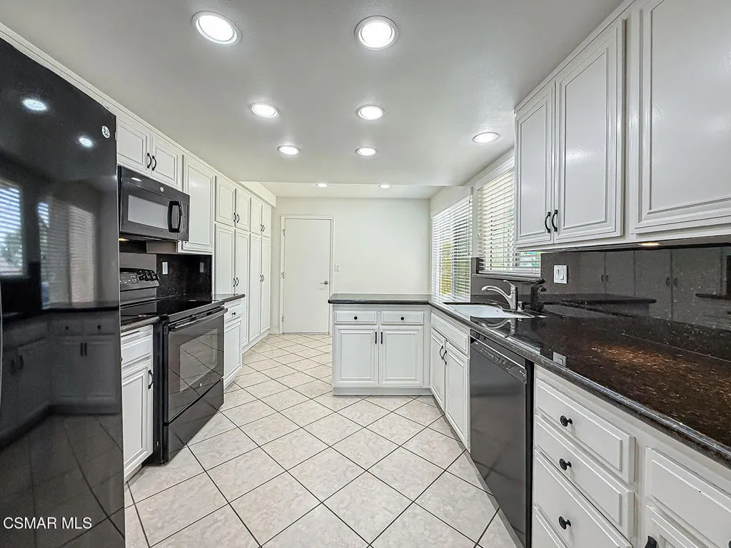 cKitchen1
