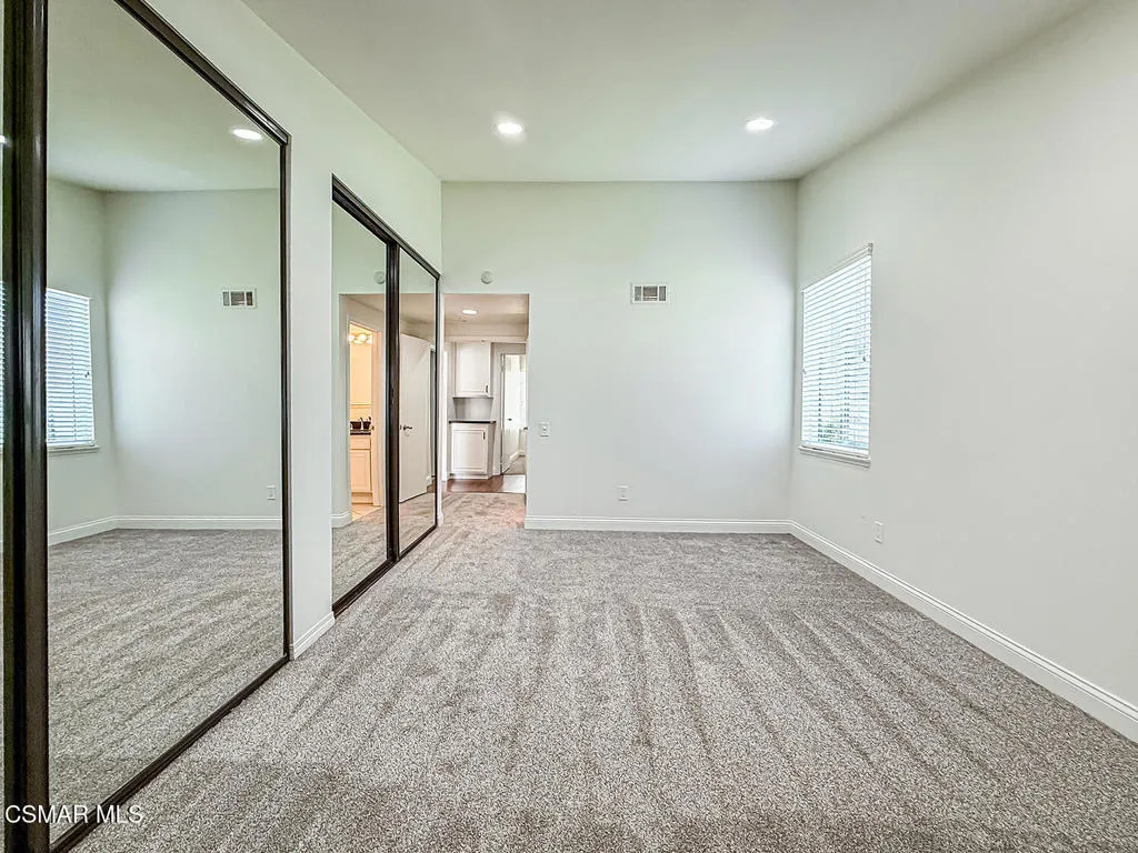 gPrimary Bedroom Suite3