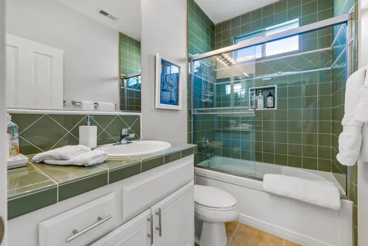 53 BATHROOM MLS