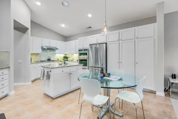 43 KITCHEN MLS