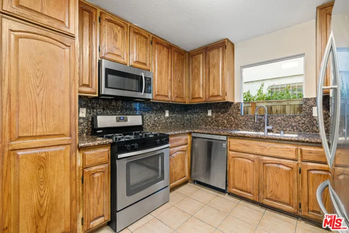 9155 Cedros Avenue 1, Panorama City, California 91402