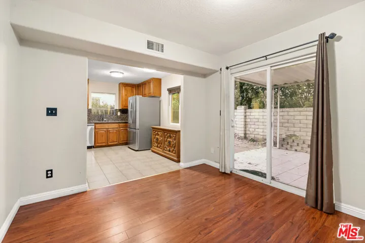 9155 Cedros Avenue 1, Panorama City, California 91402