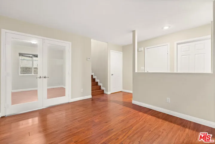 9155 Cedros Avenue 1, Panorama City, California 91402