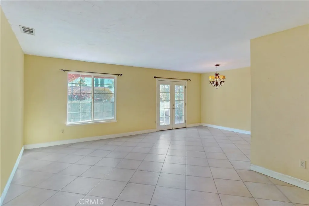 13489 Village Road, Yucaipa, California 92399 — photo 4