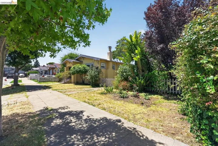 2701 Octavia St, Oakland, California 94619