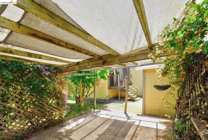 2701 Octavia St, Oakland, California 94619