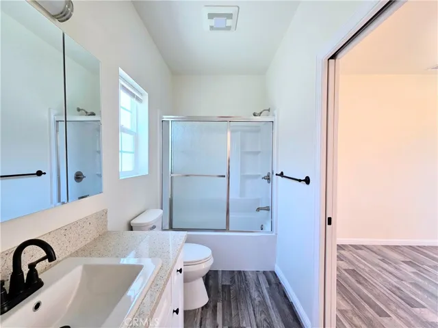 4165 A Country Club Drive, Long Beach, California 90807