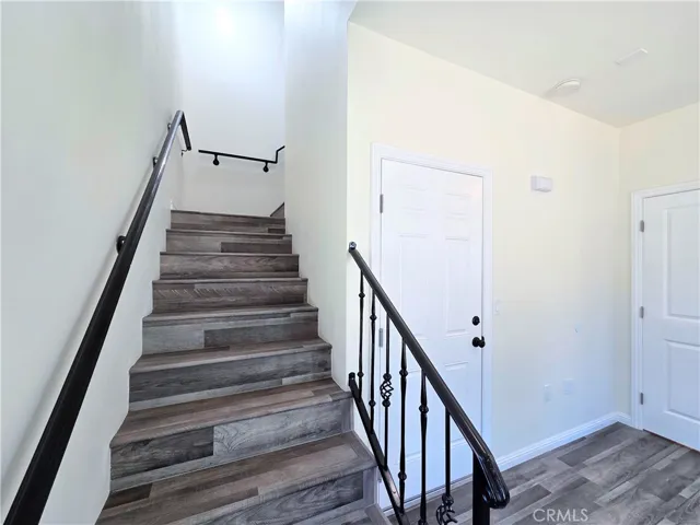 4165 A Country Club Drive, Long Beach, California 90807