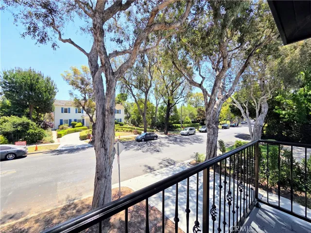 4165 A Country Club Drive, Long Beach, California 90807