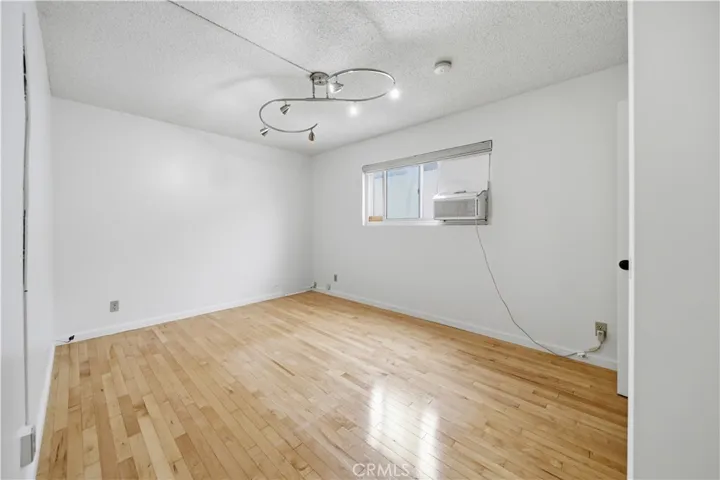 28 16th Street, Hermosa Beach, California 90254