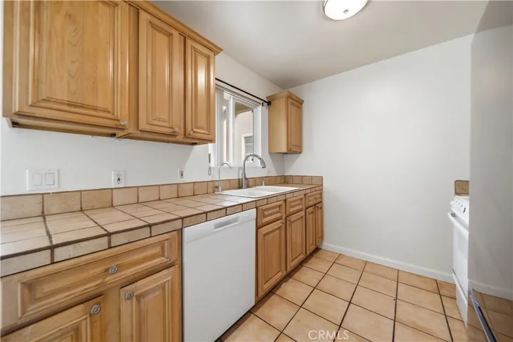 28 16th Street, Hermosa Beach, California 90254