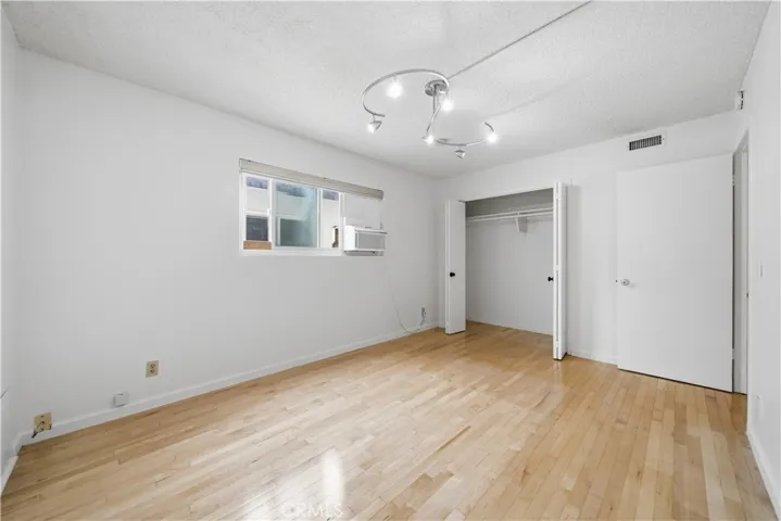 28 16th Street, Hermosa Beach, California 90254