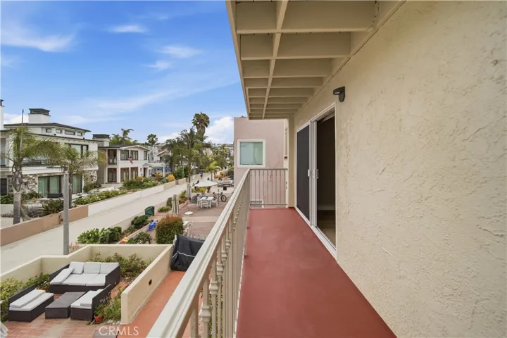 28 16th Street, Hermosa Beach, California 90254