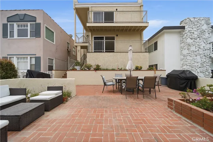28 16th Street, Hermosa Beach, California 90254