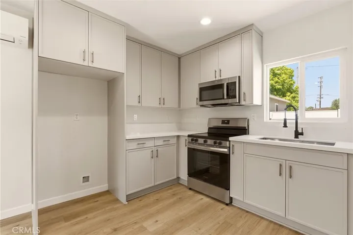 2155 Euclid Avenue A, Long Beach, California 90815