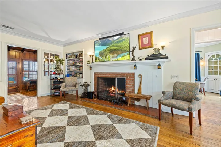4416 Morella Avenue, Studio City, California 91607