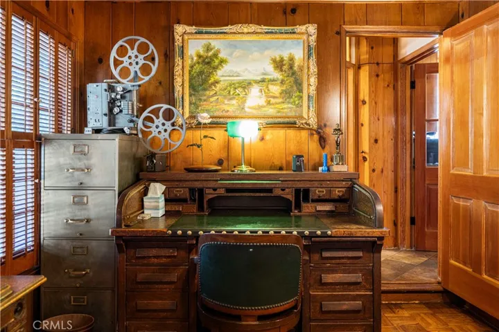 4416 Morella Avenue, Studio City, California 91607
