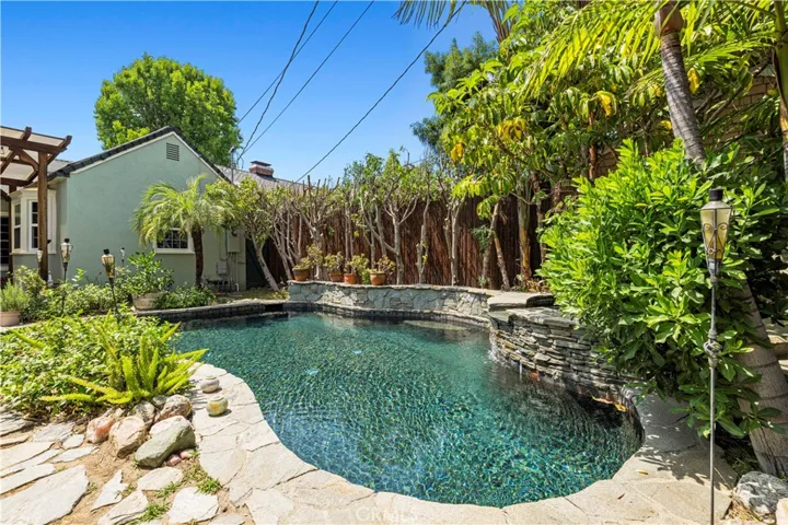 4416 Morella Avenue, Studio City, California 91607