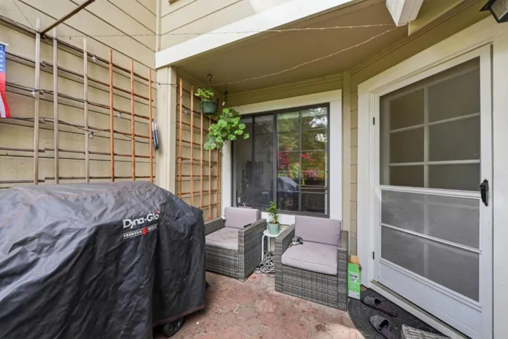 2561 Yerba Bank, San Jose, California 95121