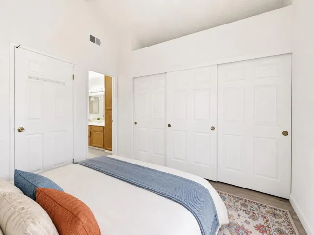2561 Yerba Bank, San Jose, California 95121