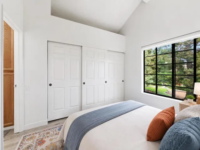 2561 Yerba Bank, San Jose, California 95121