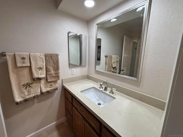 1141 Sundale Rd, El Cajon, California 92019
