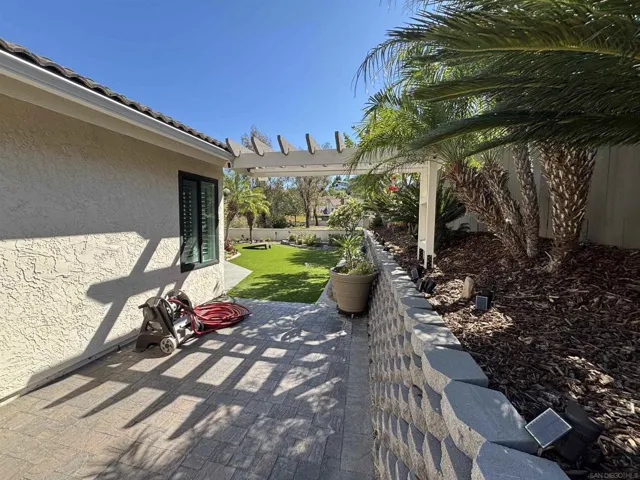 1141 Sundale Rd, El Cajon, California 92019