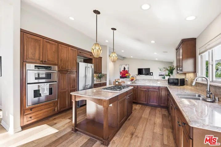 28935 W Beach Lane, Malibu, California 90265