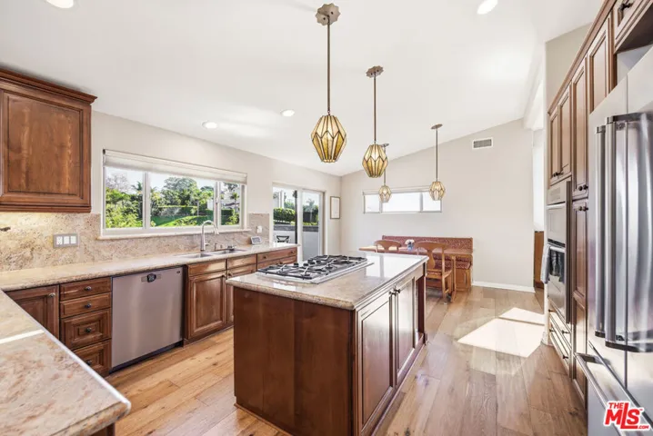 28935 W Beach Lane, Malibu, California 90265