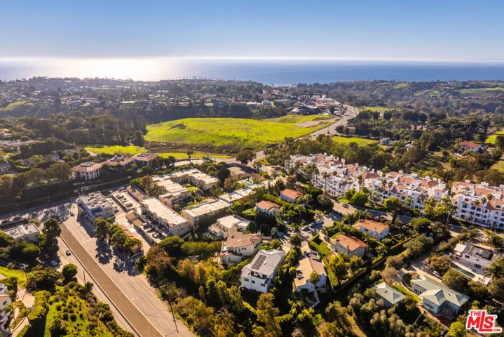28935 W Beach Lane, Malibu, California 90265