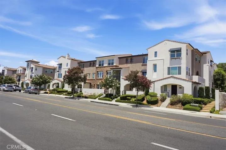 1803 Sonata, La Habra, California 90631