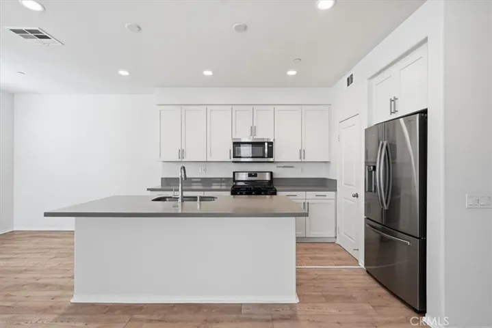 1803 Sonata, La Habra, California 90631