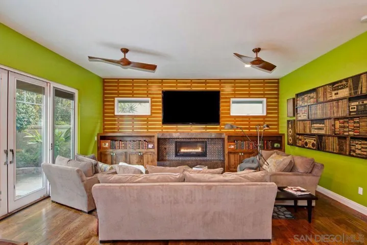 332 N Sierra Ave, Solana Beach, California 92075