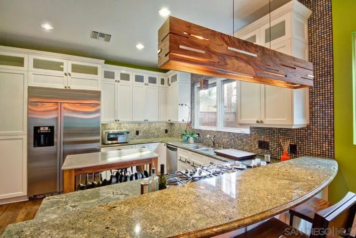 332 N Sierra Ave, Solana Beach, California 92075