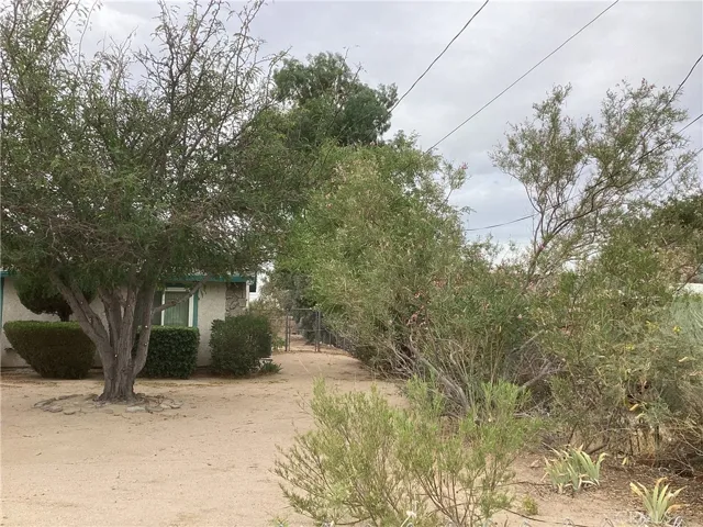 14556 Mojave Street, Hesperia, California 92345