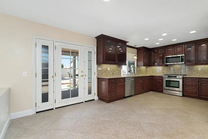23133 Teil Glen Road, Wildomar, California 92595