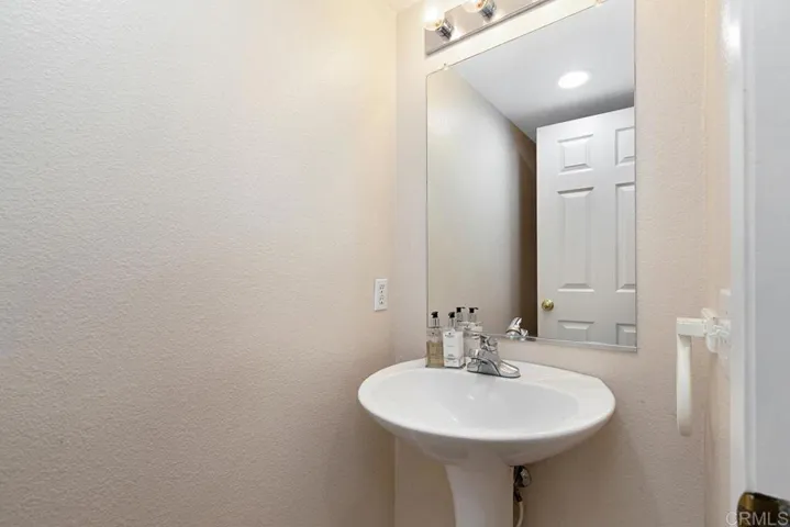 23133 Teil Glen Road, Wildomar, California 92595