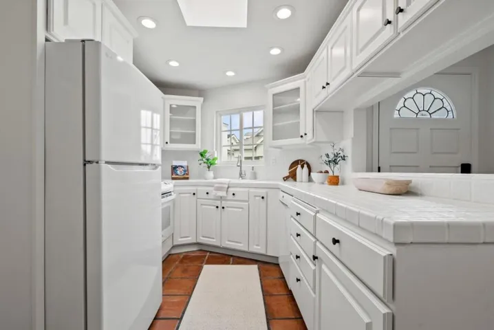 210 Park Avenue, Santa Cruz, California 95062