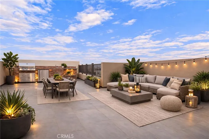 Breathtaking 360-degree panoramic views. Virtually staged