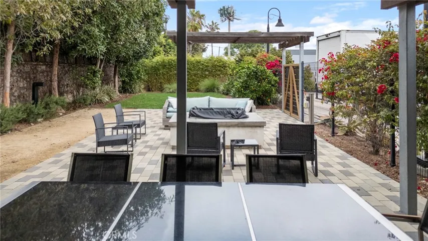 809 Brickyard Lane, Costa Mesa, California 92627